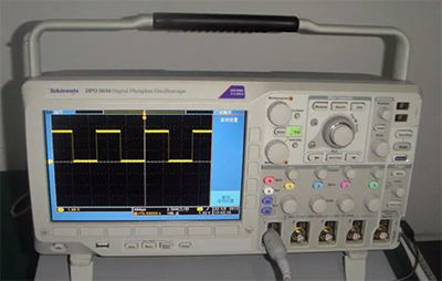 维修泰克TDS3034B示波器